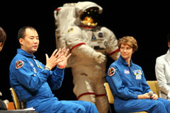 野口宇宙飛行士 写真