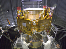 uGNXv̔M^󎎌i񋟁FNASA, Northrop Grummanj