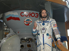 \[YFD̃V~[^̑Oɂāi񋟁FRichard Garriottj