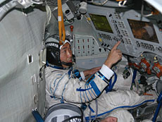 ロシアでソユーズ宇宙船の訓練を行う若田宇宙飛行士