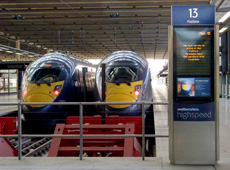 ロンドンのセントパンクラス駅。日本の品質を英国で実現した「Class395」(提供:日立製作所)