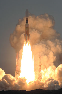 JAXA｜H-IIBロケット3号機 打ち上げ写真集
