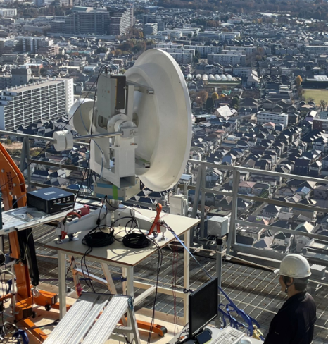 「だいち４号」に搭載している光衛星間通信機器光学部