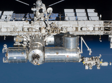 国際宇宙ステーション（提供：JAXA/NASA）