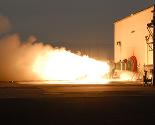 強化型イプシロンロケット2段モータ(M-35)真空地上燃焼試験を実施