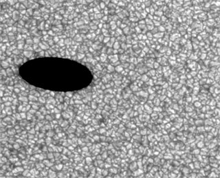 「ひので」が見た水星の太陽面通過