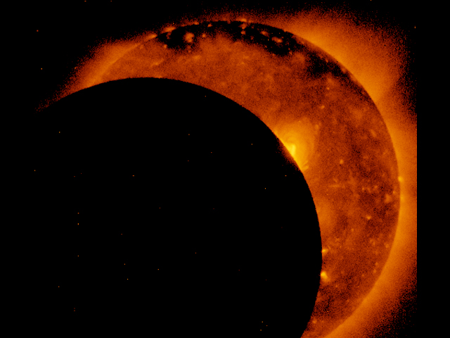 太陽観測衛星「ひので」が撮影したアメリカ横断皆既日食の画像・動画を公開