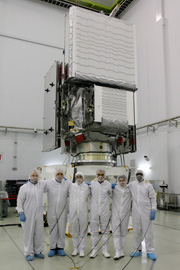 GPM主衛星、種子島宇宙センターで機体公開
