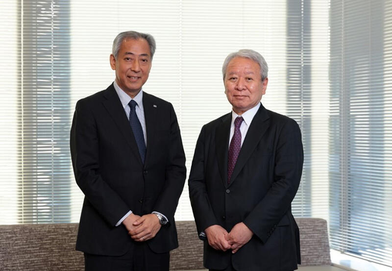 山川理事長とJICA田中理事長の対談の様子